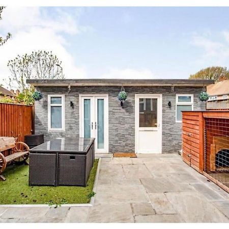2 Bed - Walking Distance To Harry Potter Studio Watford  Exteriör bild